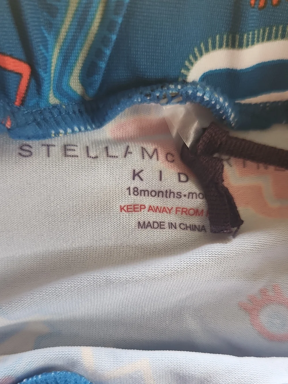 Nwt Stella McCartney Kids swim bottoms feature a vibrant Monster Zig Zag 18m